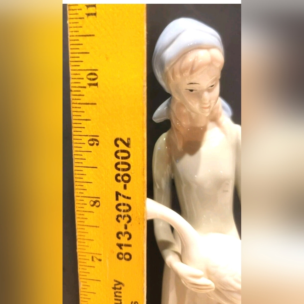 Vintage Slender Girl Holding A Goose 11" Porcelain Figuine - Picture 6 of 8